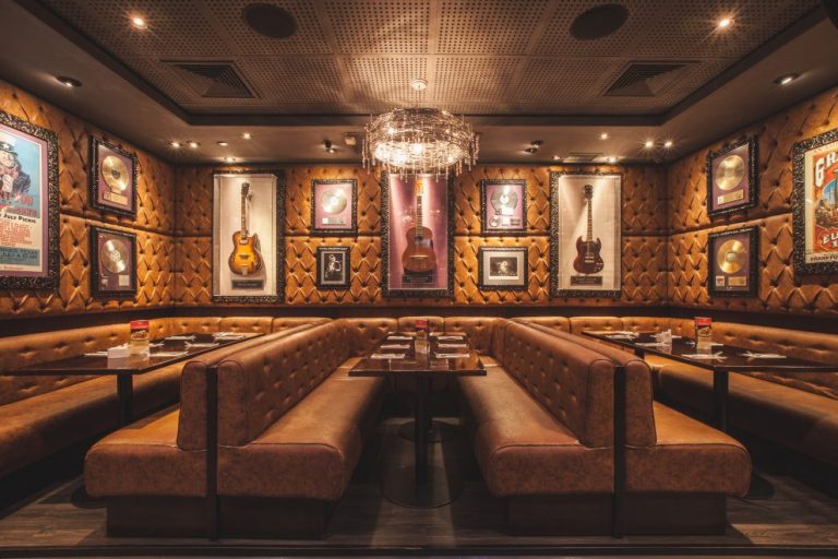 Hard Rock Cafe Fortaleza terá apresentação de bandas locais neste fim de semana