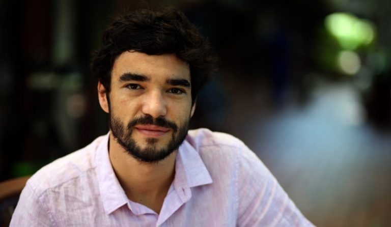 Globo investiga denúncias de assédio contra Caio Blat