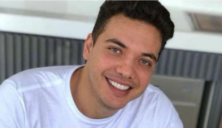 Wesley Safadão se declara para Thyane Dantas nas redes sociais e fãs polemizam