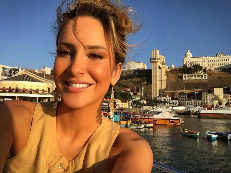 Claudia Leitte revela ter sido alvo de deboche em loja antes da fama