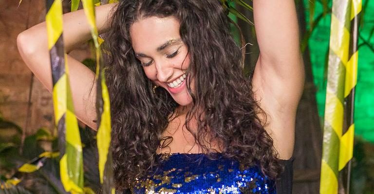 Internautas apontam semelhança de novo namorado de Débora Nascimento com José Loreto