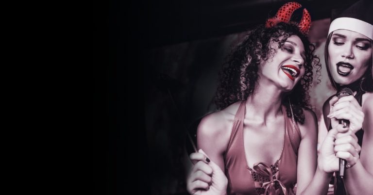 Hard Rock Cafe promove noite dos mortos com premiação em dinheiro para melhor fantasia