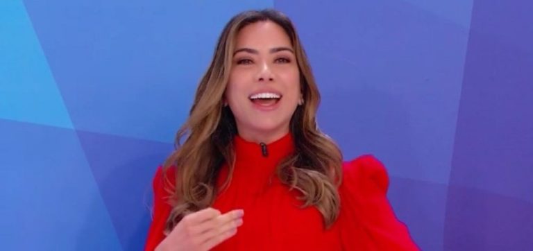 Patricia Abravanel pega metrô lotado em São Paulo e diz: “Amei conhecer”