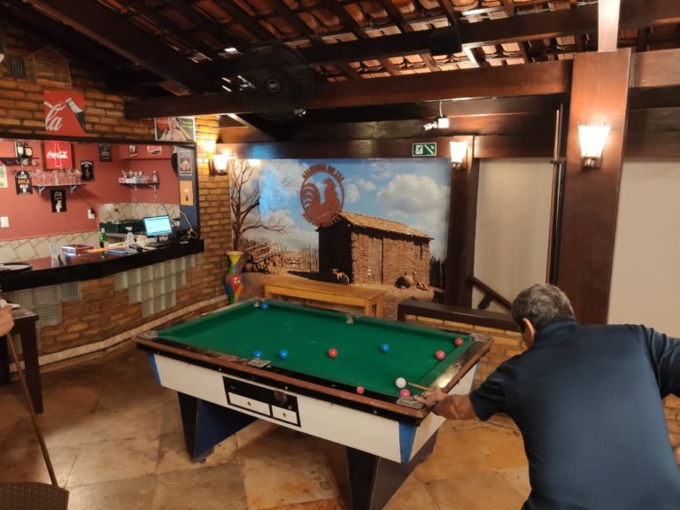 Galeteria do Leo Restaurante promove torneio de sinuca