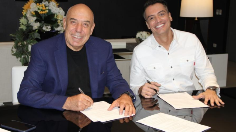 Leo Dias assina com a RedeTV! e assume cargo de editor do TV Fama