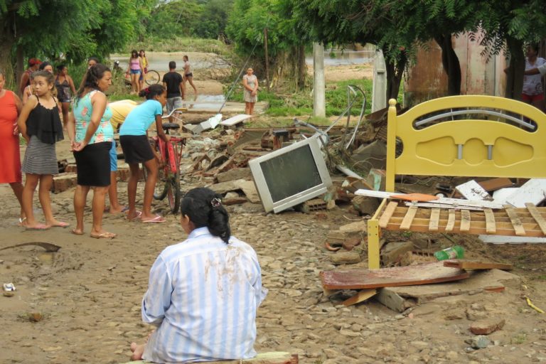Vaquinha online arrecada recursos para famílias desabrigadas de Hidrolândia