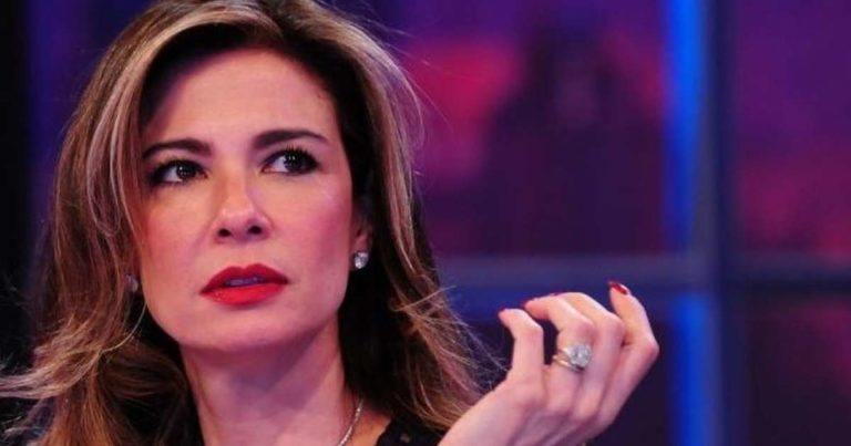 Rede TV decide cortar salários de funcionários e PJs