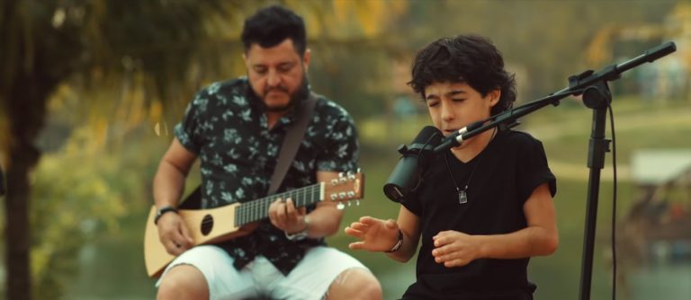 Sertanejo Bruno anuncia projeto com o filho, Enzo Rabelo