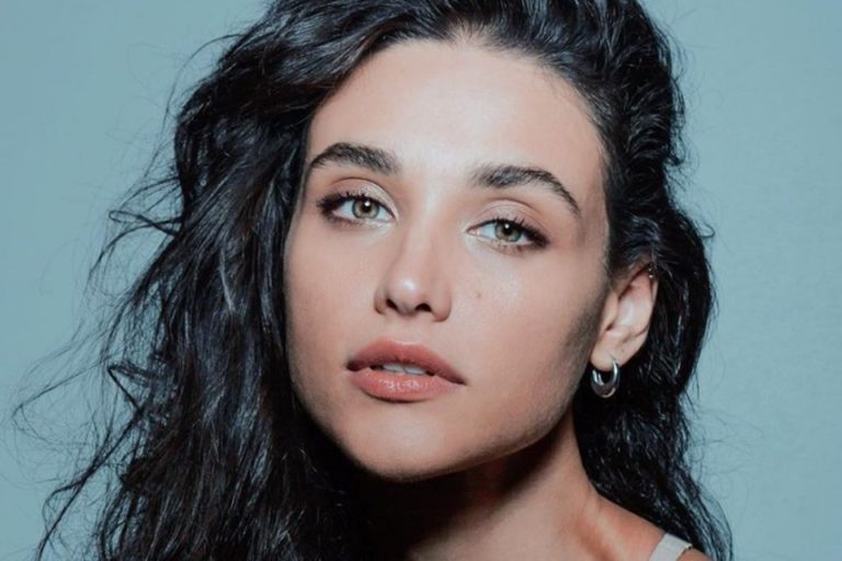 Débora Nascimento encerra contrato com a Globo
