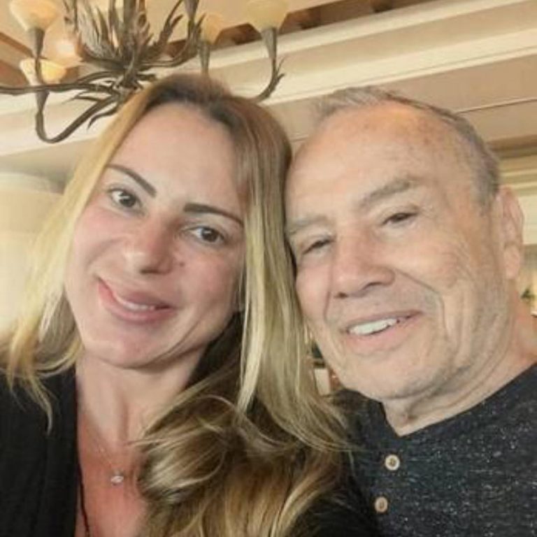 Mulher de Stenio Garcia afirma que Silvio de Abreu “será destruído por Deus”