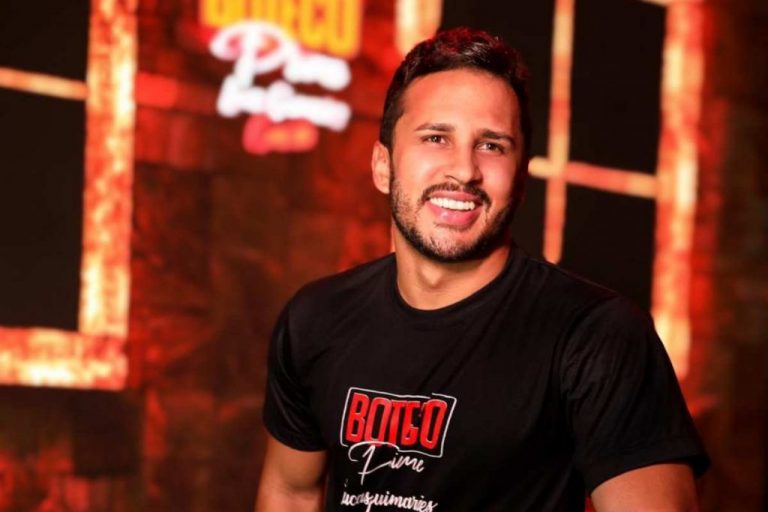 Lucas Guimarães realiza live com gigantes da música