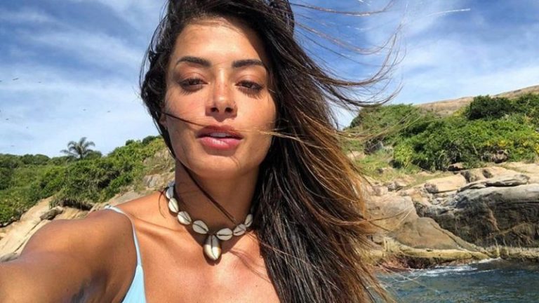 Aline Riscado pede desculpas após pedir serviços de manicure com Covid