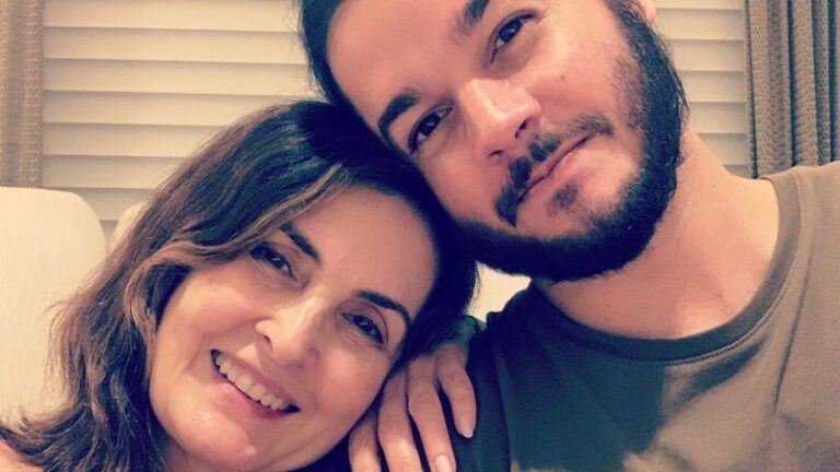 Celebrando 4 anos e meio com Fátima Bernardes, Túlio Gadelha manda indireta para haters