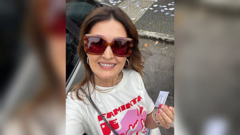 Eleitora de Lula, Fátima Bernardes vota no Rio de Janeiro