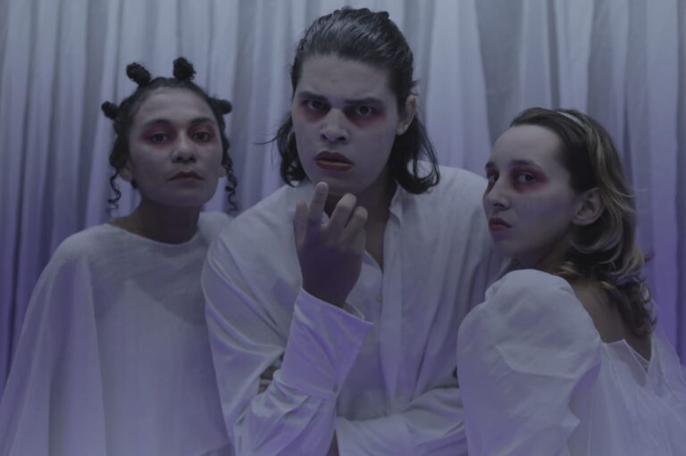 Espetáculo “Entre Quatro Paredes” estreia no Theatro José de Alencar