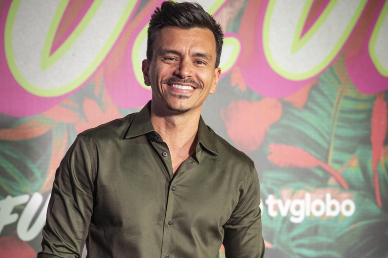 Autor de “Fuzuê” lida com pressão para fazer sucesso em sua estreia na Globo