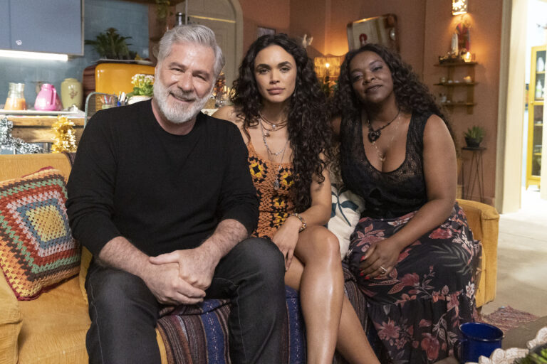 Fuzuê: César fica mais próximo de Luna e Maria Navalha