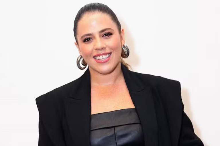 Tati Machado revela que nome de filho será Rael