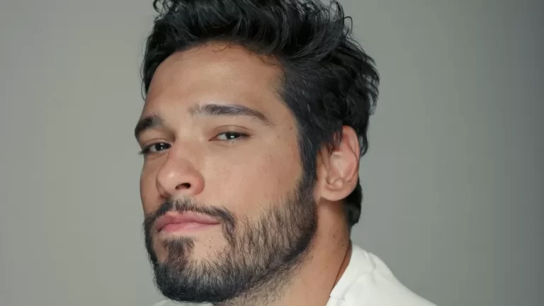 Bruno Fagundes quer beijo entre Gigi e Bernardo na novela