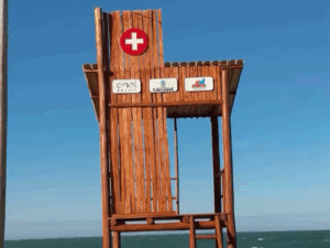 Cascavel inaugura primeira torre de salvamento aquático