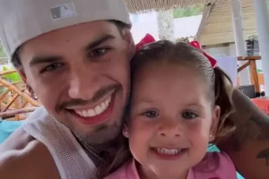 Em meio ao divórcio, Zé Felipe divulga áudio emocionante da filha