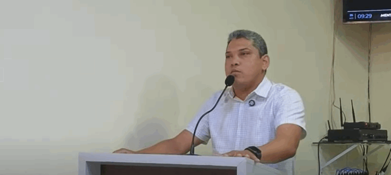 Prefeito de Barreira libera circulação de “motos de estouro”