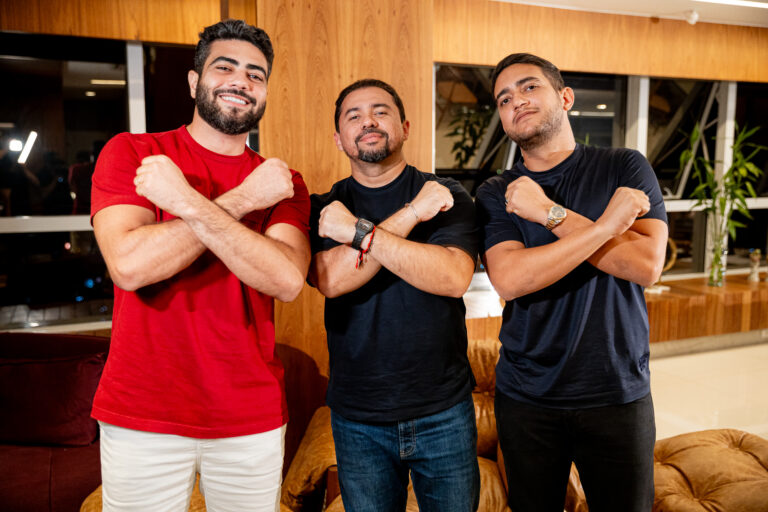 Xand Avião e Henrique & Juliano lançam parceria inédita