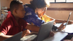 Aprender Conectado cresce 1.900% e chega a 12 mil escolas