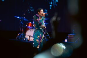 Christian Chávez inicia turnê pelo Brasil com show esgotado em Fortaleza