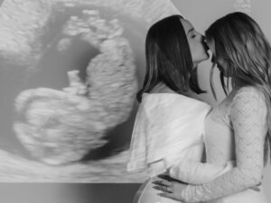 Mari Fernandez e Júlia Ribeiro anunciam gravidez do primeiro filho