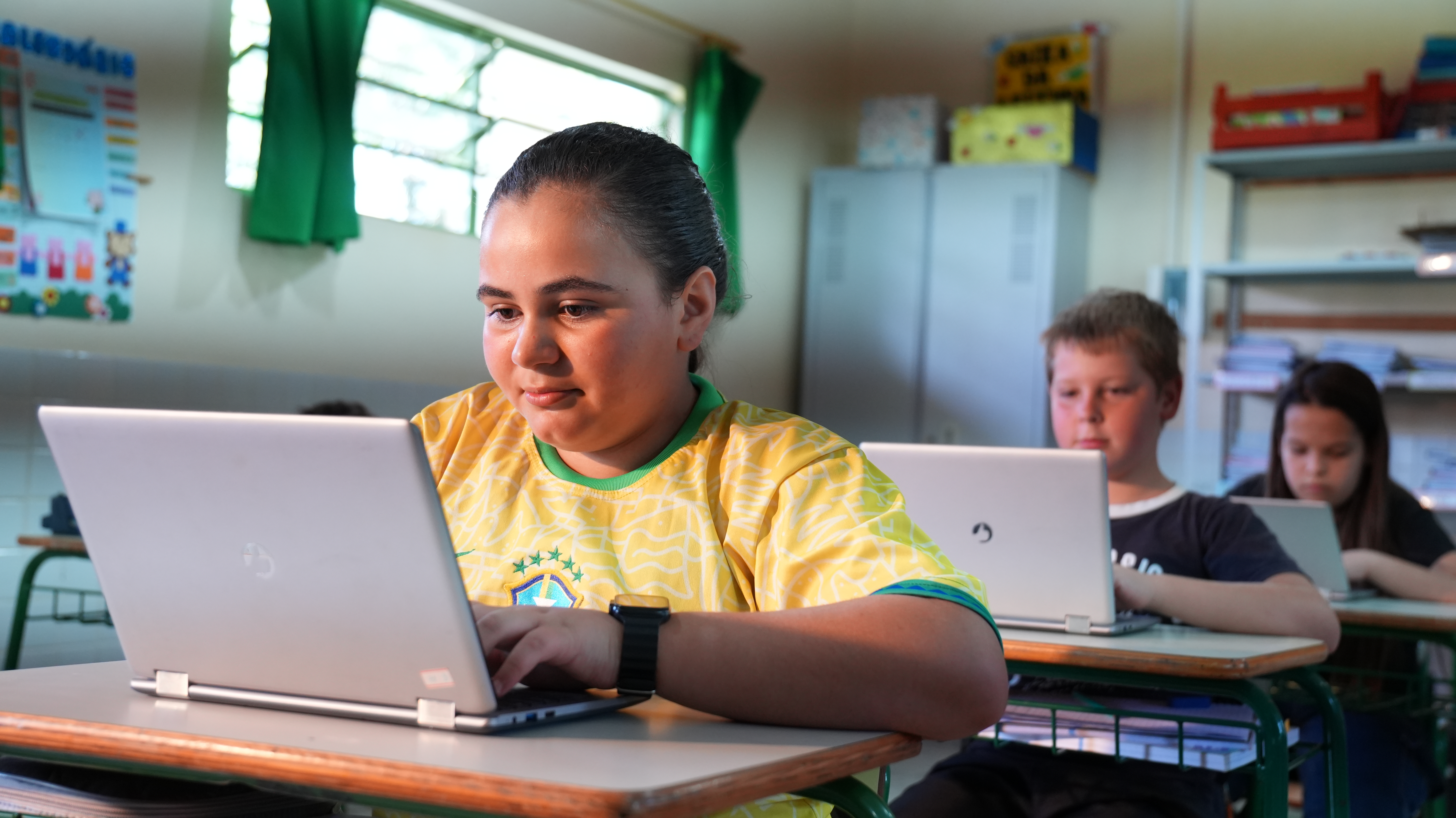 Projeto nacional amplia acesso à internet em escolas públicas